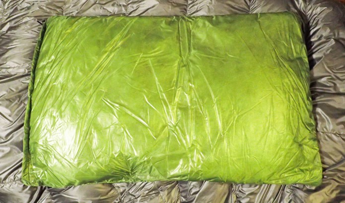 Once lofted, the pillow is absolutely huge- 500mm x 320m x 90mm, but that will compress under the weight of my head 