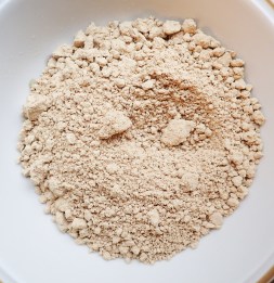 Peanut flour