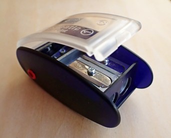 KUM Automatic Long Point Sharpener