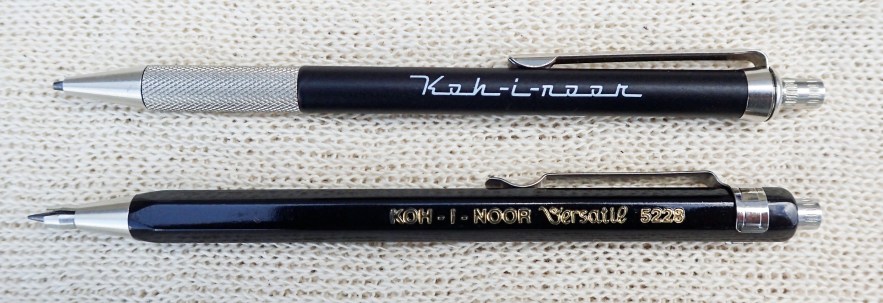 Koh-I-Noor also make two 'mini' or shortie pencils. The 5608 notebook pencil is a handsome piece of kit that is a genuine mechanical pencil- the graphite being extended on its click of the button. Both this and the simpler 5228 below take 2mm leads