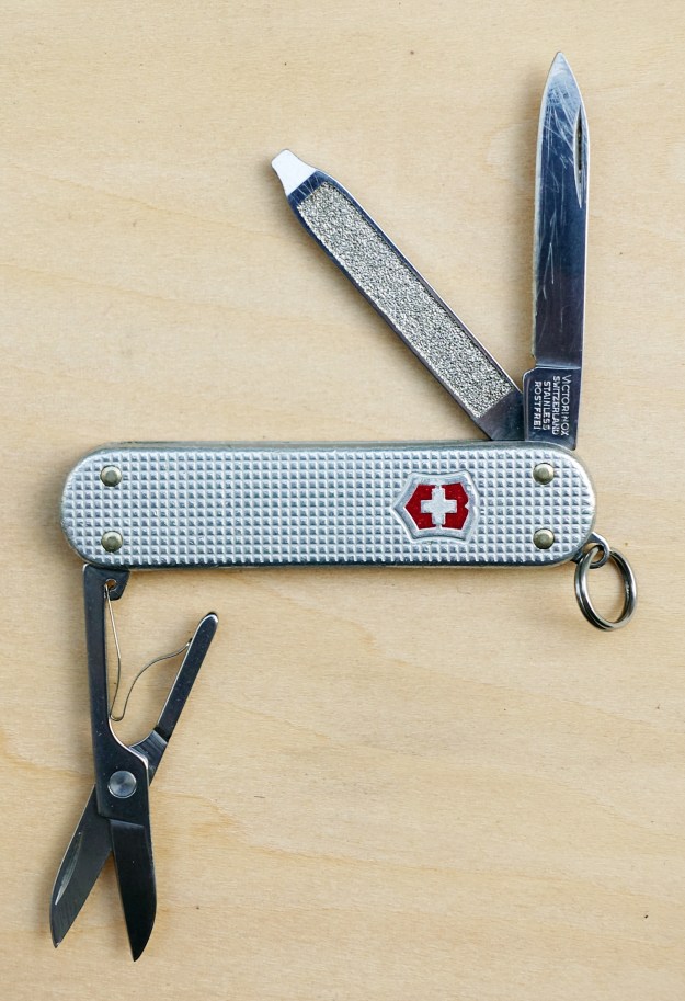 Victorinox 58mm Classic SD Alox