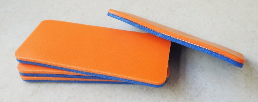 Small, non-brand, 'Sam Spints'. Each weighs just 6g and are especially suitable for larger kits for groups