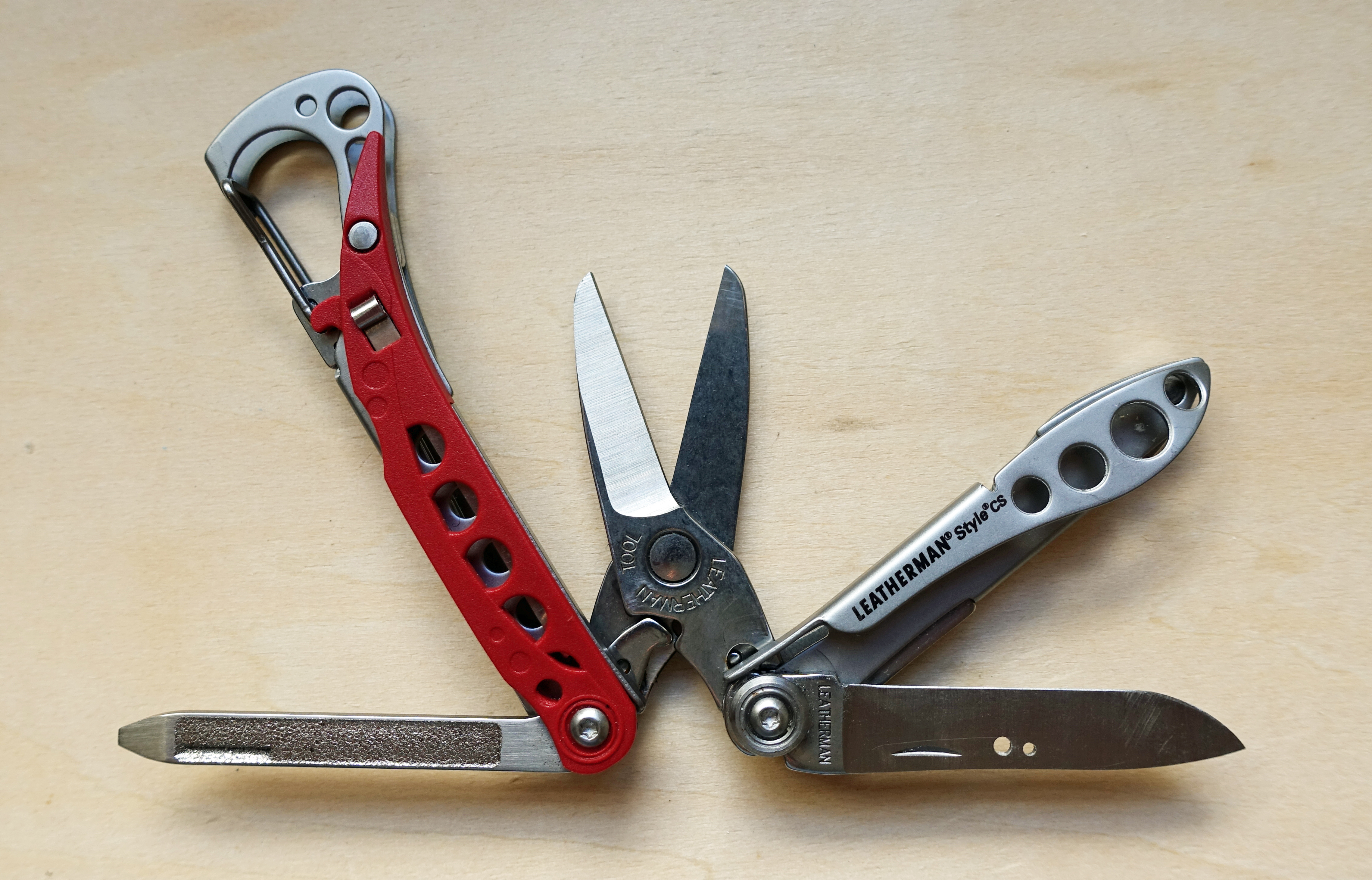 Leatherman Style PS Multitool – Discontinued Keychain Multi-Pliers – Stainless Steel, Made In USA
