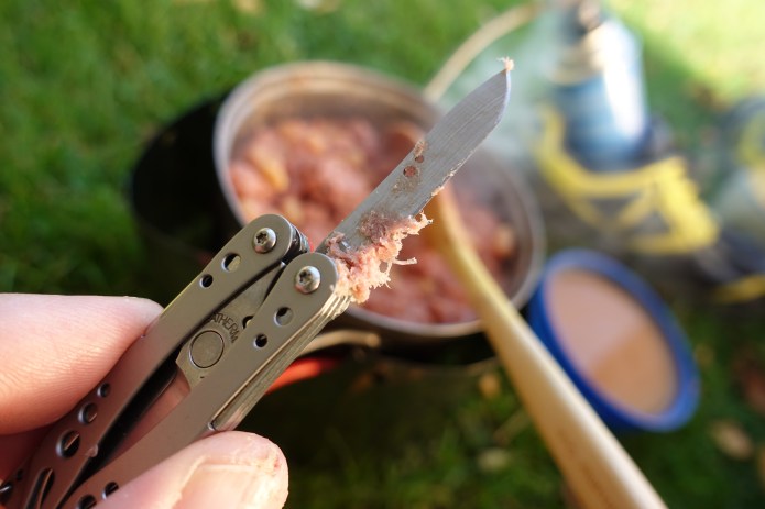 Because of their small size, food can gunge up one of these tools pretty easy, especially the holes in the blade on the Style range. Leatherman CS in use on the Tabular Hills, 2019