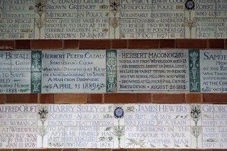 Watts Memorial to Heroic Self-Sacrifice