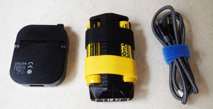 Nitecore F2, with plug and charge lead