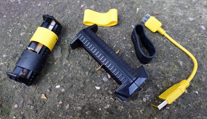 Nitecore F1 and F2 battery charger/power banks