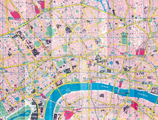 Detail from 1971 PanAm map shows not only NW, W and SW London, but also the London Transport Underground network and road approaches to London