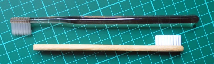 Toothbrushes from Muji and The Environmental Toothbrush. Full size above weighs 14g, Child option below weighs 5g