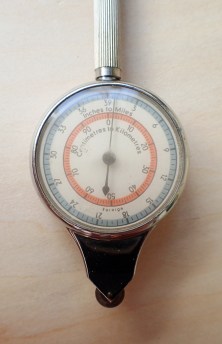 Purchasers pf the Pathfinder map measure could choose one of two dial options. This is the inch to mile/centimetre to kilometre choice