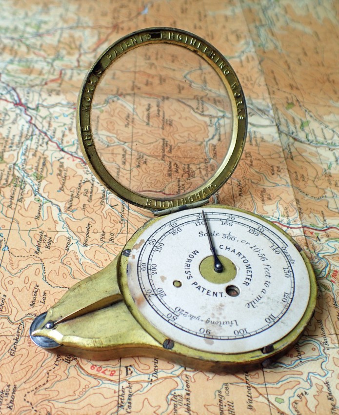 Morris's Patent Chartometer. Cast into the underside of the hinged front is- "THE MORRIS PATENTS ENGINEERING WORKS BIRMINGHAM"