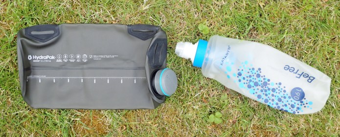 2 litre HydraPak bladder and 0.6 litre BeFree TPU bottle, also made by HydraPak. Cap and filter are interchangeable