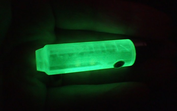 RovyVon Aurora A5x has a Glow in the Dark body- REALLY useful