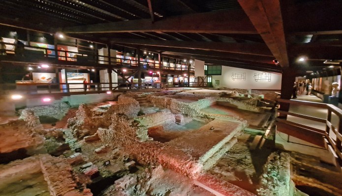 Roman remains of Lullinstone Villa are visited on walk 9 in Walks in the Hills of Kent