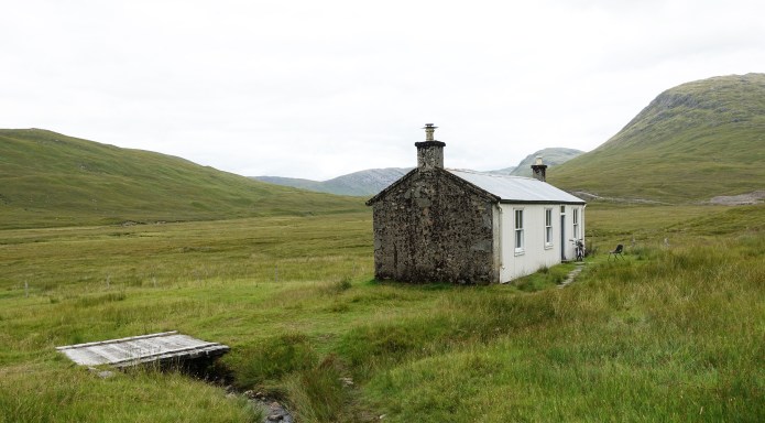 Bothy at Bendronaig Lodge. Excellent facility maintained by the Attadale Estate. Popular with cyclists and Munro baggers. One of the few bothies with an indoor w/c, just be sure to fill the bucket of water...