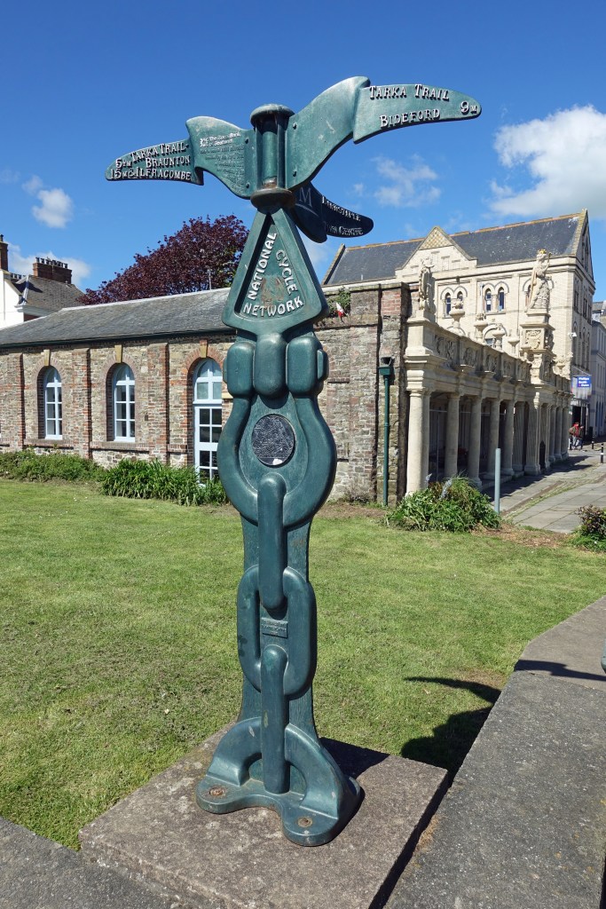'Rowe type' Millennium milepost, by Andrew Rowe