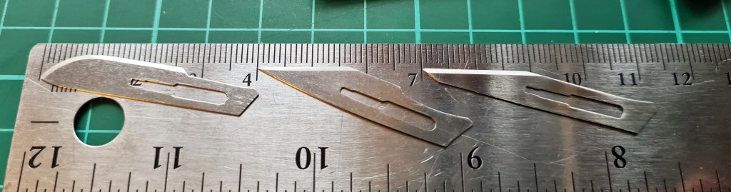 Scalpel blade cutting edge lengths- No. 10: 26mm, No. 10A: 17mm, No. 11: 20mm