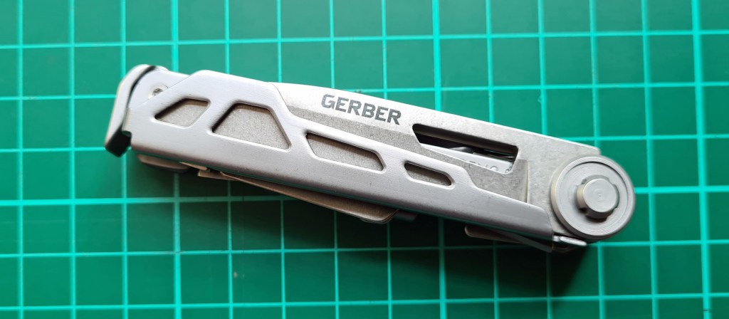 Gerber Armbar Drive folded