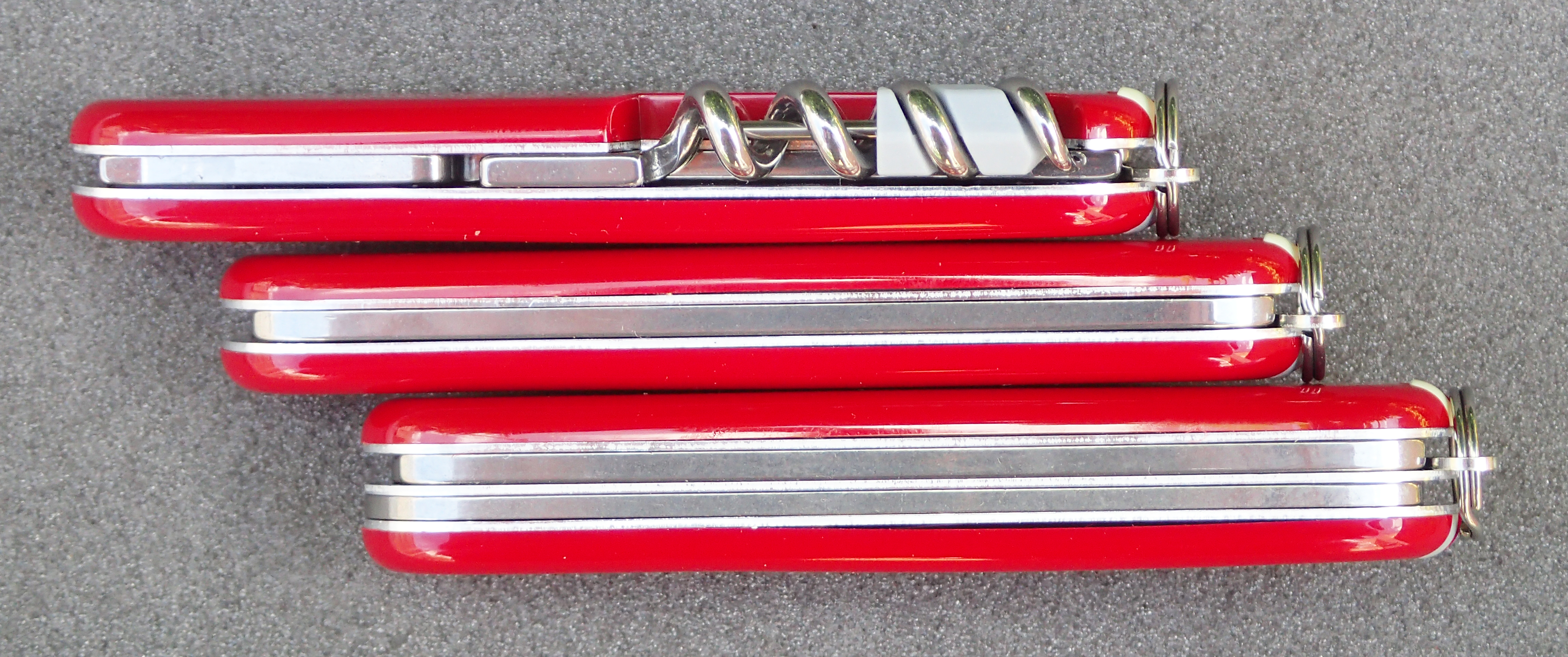 Viewing the backs of the tools, the greater thickness of the Walker with its extra layer is apparent