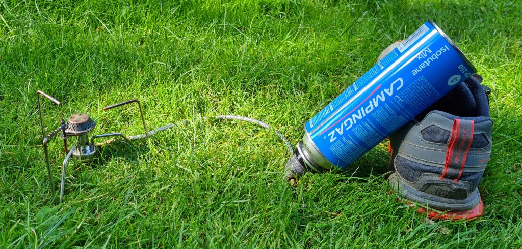 Isobutane liquid supply