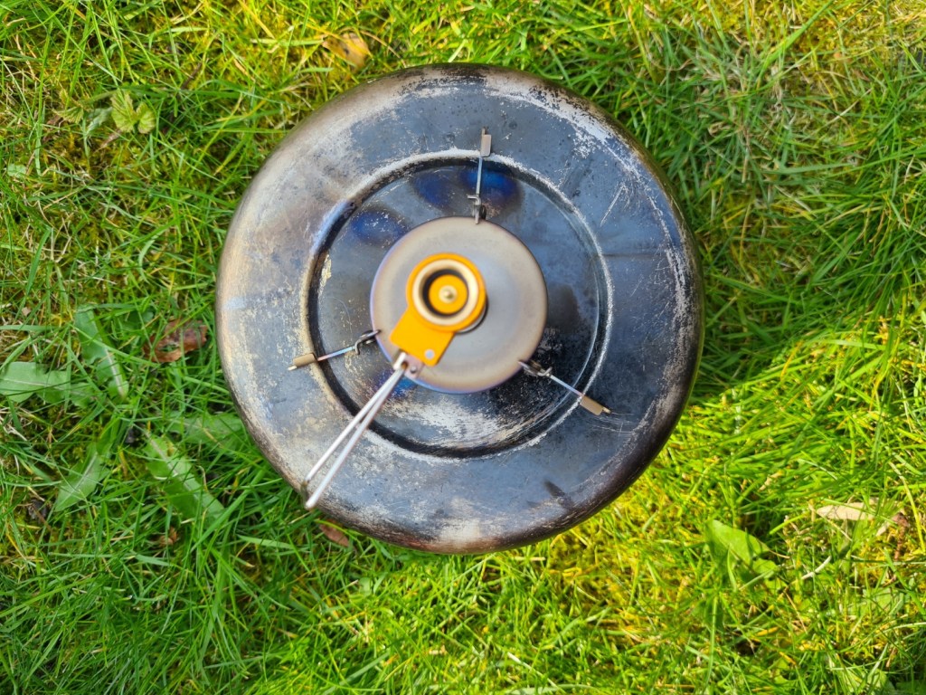 FMS-116T on base of MSR 1.5 litre pan