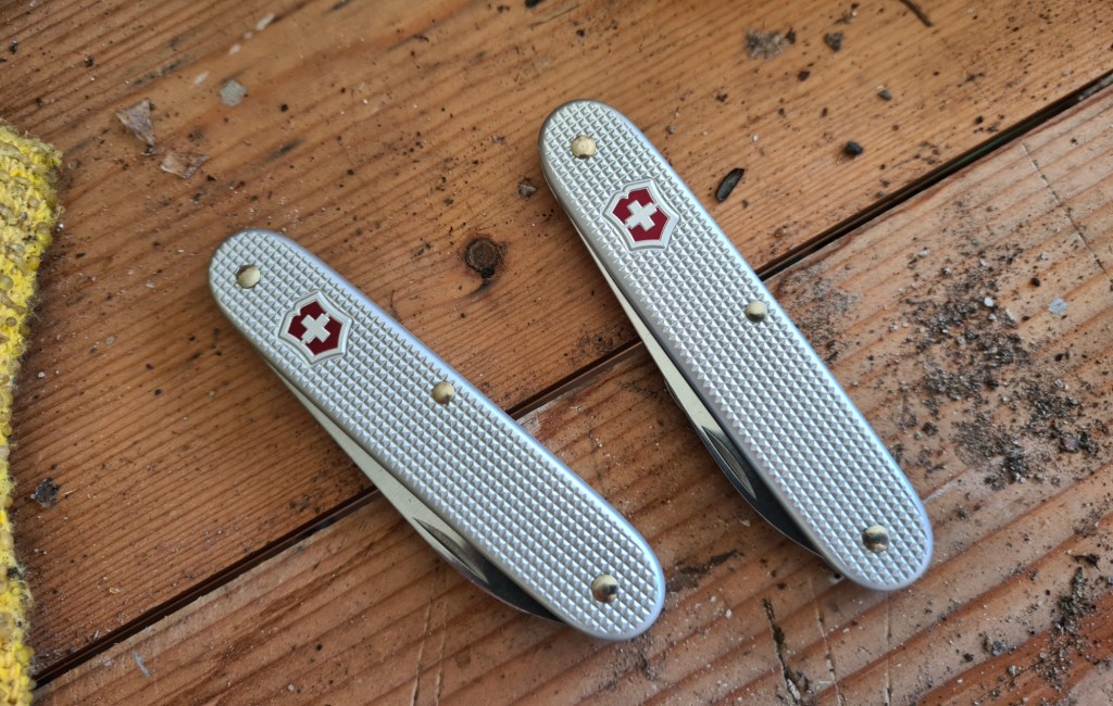 The Victorinox Pioneer range of knives all have attractive Alox scales