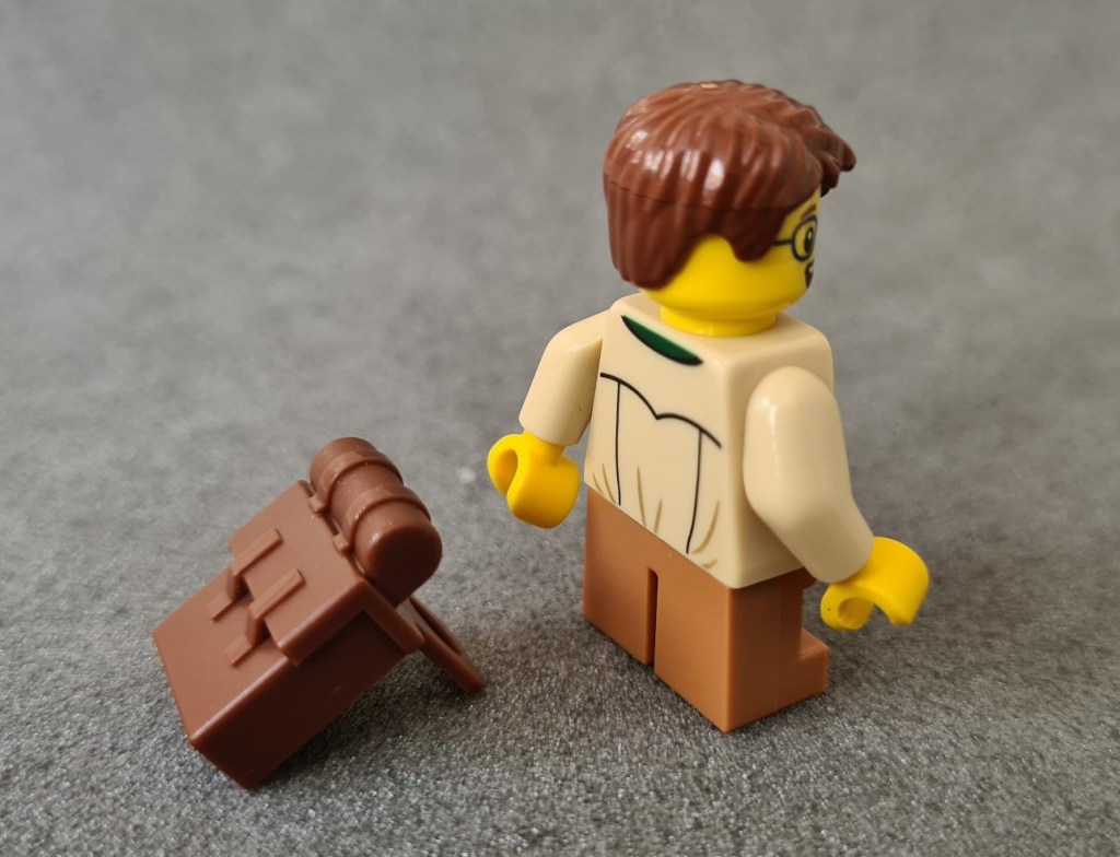 Lego Camp Cook has additional detail on the back that is normally obscured by the backpack