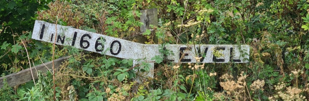 Following the route of an old railway line, it is mostly level walking on Day One, however there are some surprising 1:8 to 1:13 inclines. There were nine inclines on the Cromford and High Peak Railway