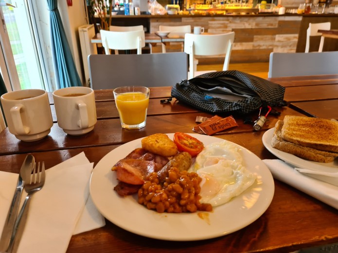 Breakfast at YHA Manobier