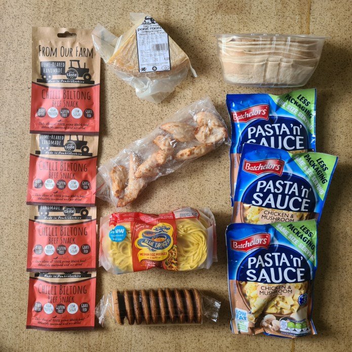 Food resupply at Broad Haven Londis, reduced packaging