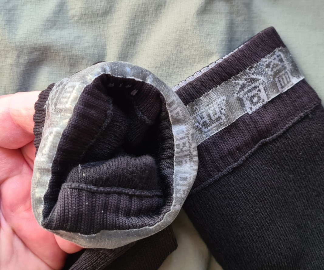 Hydrostop layer is a band of TPU round the inner cuff of the sock