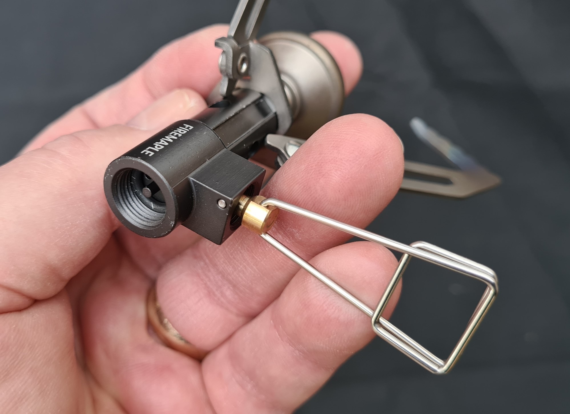 Large valve control, aluminium valve block with lindal valve threaded section, that lacks a brass threaded insert. Take care not to over-tighten in to this