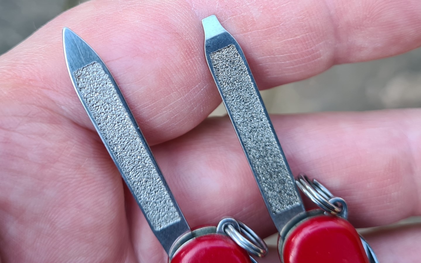 58mm Classic (left) and Classic SD (right) nailfile tips compared