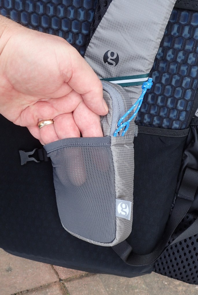 Outer mesh pocket will securely hold small items