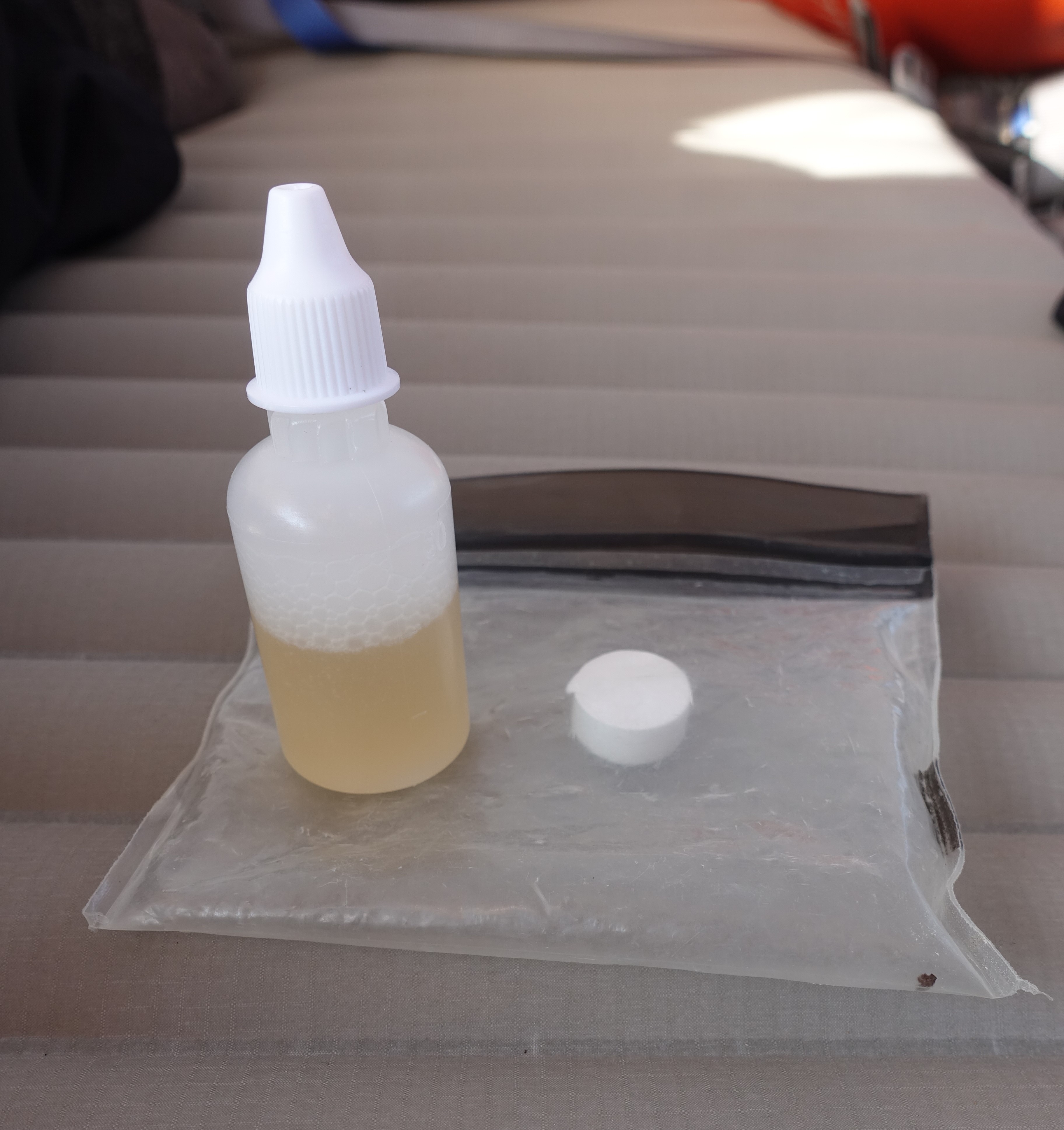 With a drop of water, all that is required for an evening clean up