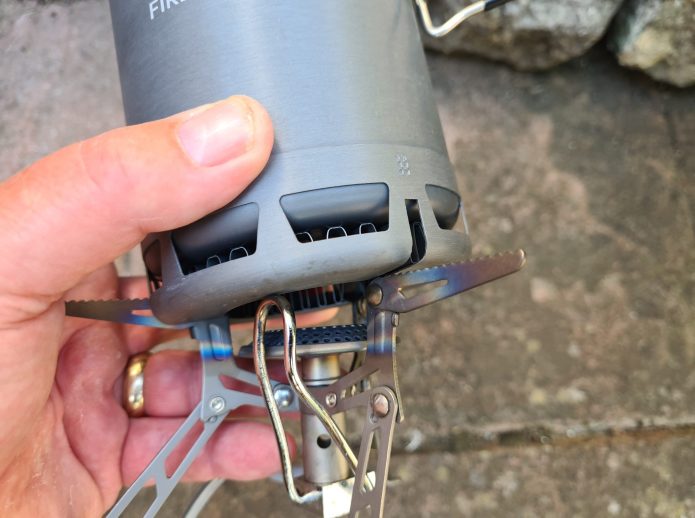 Generator loop on Fire Maple Blade 2 remote canister stove prevents the pot from sitting on the support arms