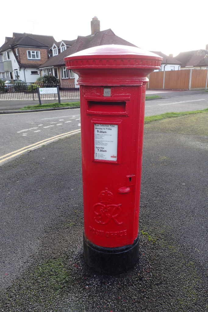 Small size GviR pillar box