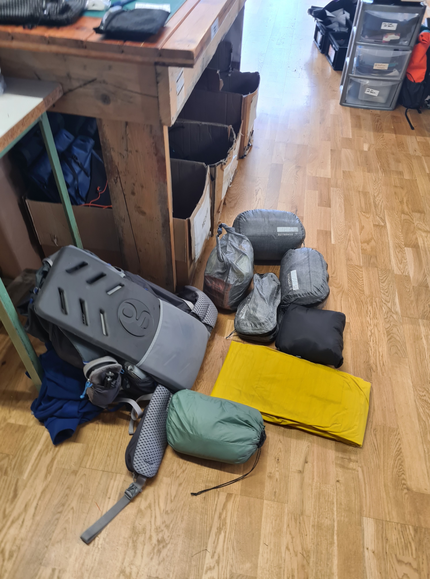 I took my standard backpacking gear with me to load out the packs I was interested in