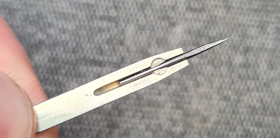 Steel points on dividers