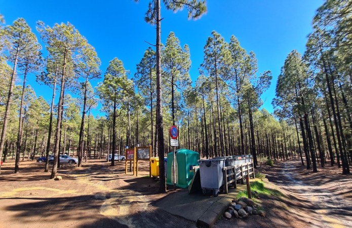 The camino (on the right) passes one of the few but lovely little campsites situated amongst the pines