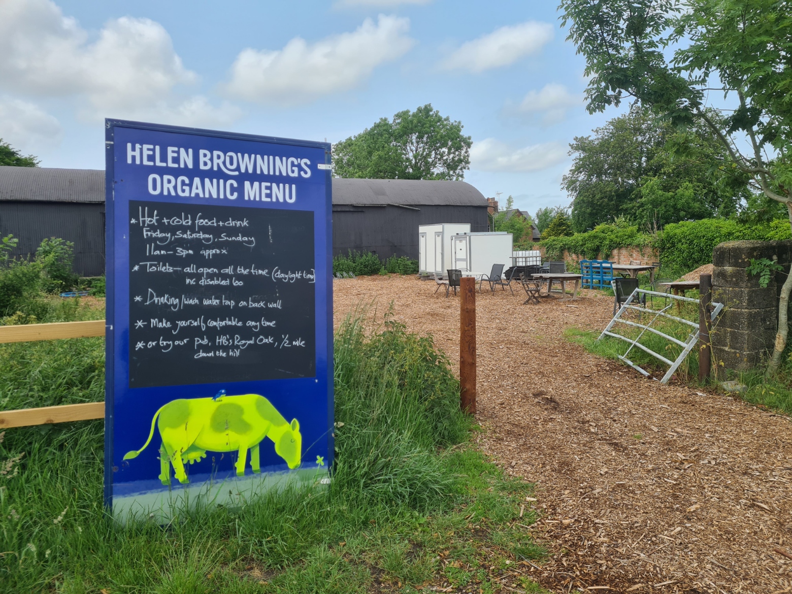 An occasionally open pit-stop