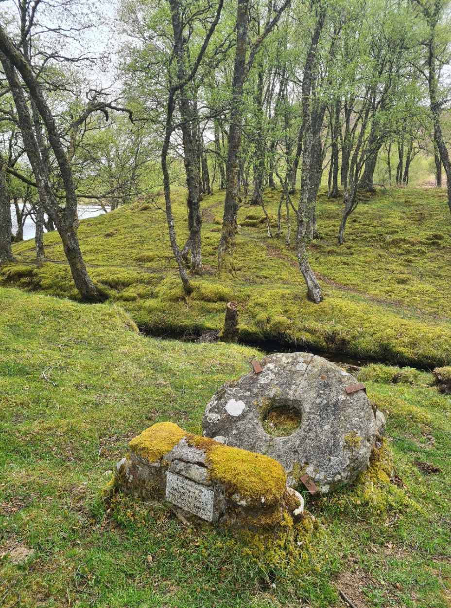 Walking out to wildcamp beside An Dubh Lochan I passed this ancient millstone. Not too unusual a sight, frequently encountered across the UK. However this one is over 500 years old, having once belonged to Angus of Fersit, 2nd Chief of Keppoch. c1443 to c1478