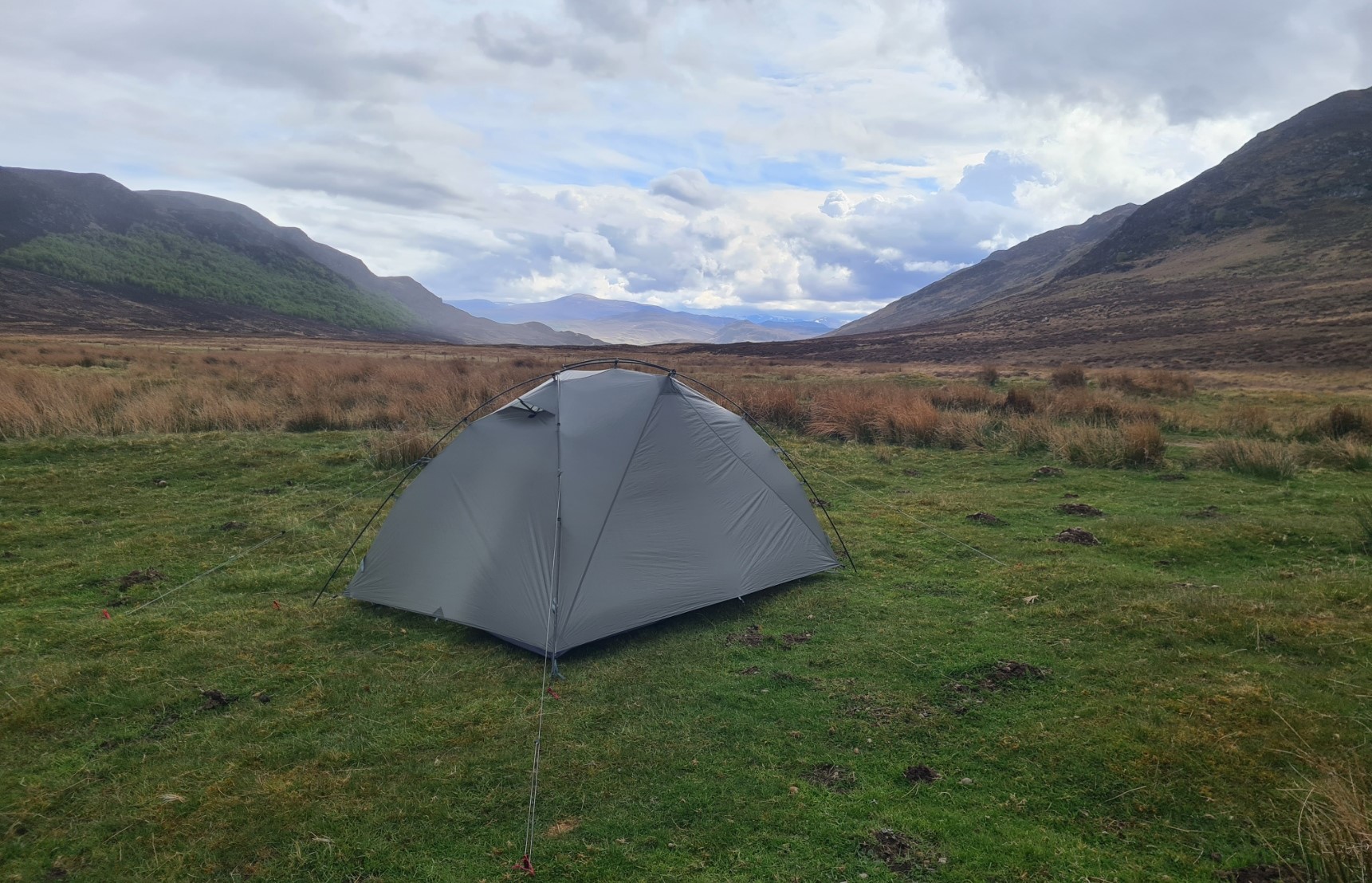 Day Four camp at Dalnashallag Bothy, in Glen Banchor